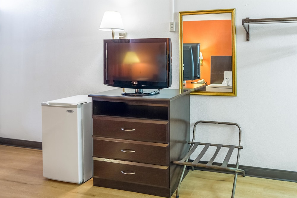 Motel6 Groton, CT 28/41