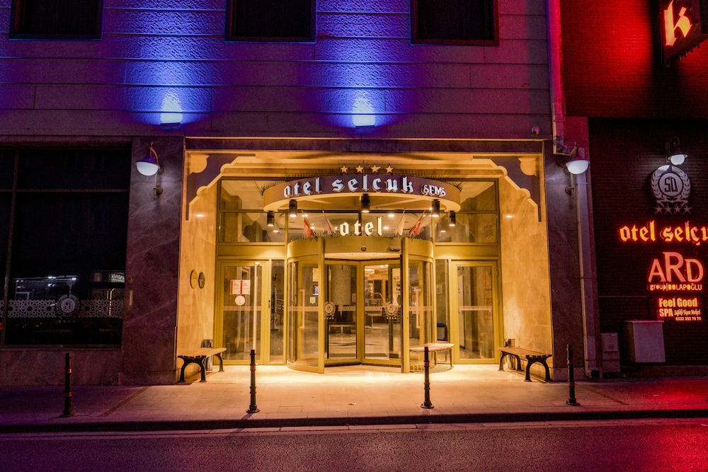 Selcuk Hotel Sems I Tebrizi 5/93