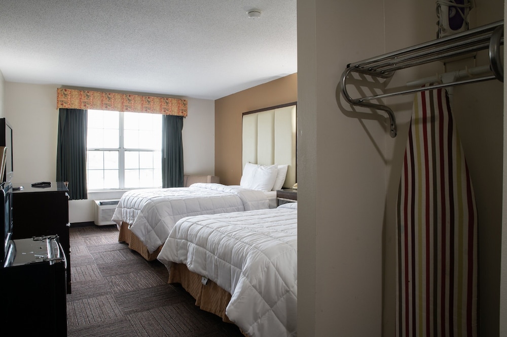 BlissPoint Inn and Suites Marion 13/47