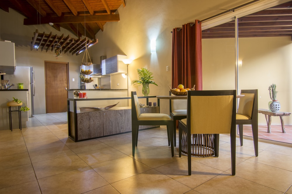 Costa Esmeralda Village 37/50