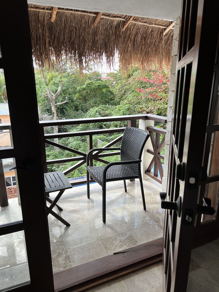 Flamingo Boutique Hotel 42/68