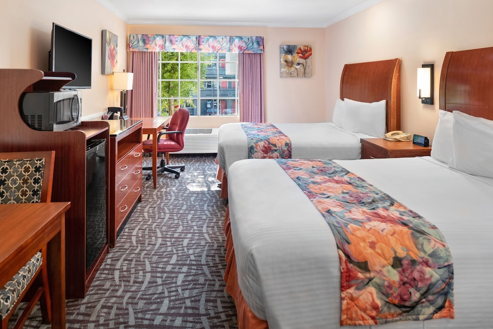 Glendale Hotel 16/38