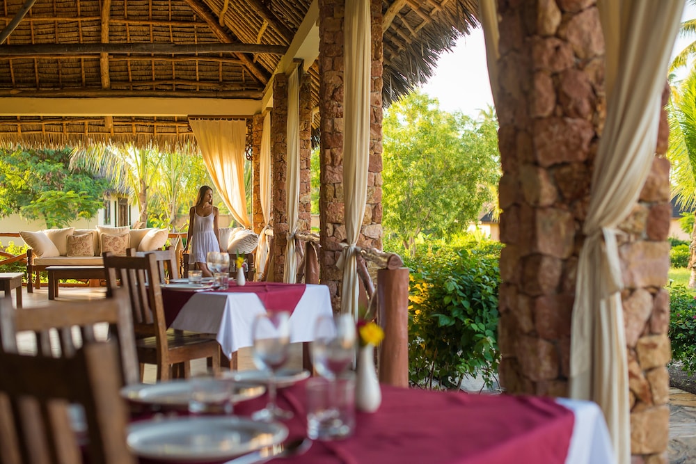 The Sands Beach Resort, Zanzibar 58/72