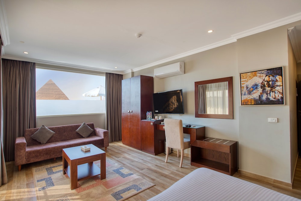 Mamlouk Pyramids Hotel 50/68
