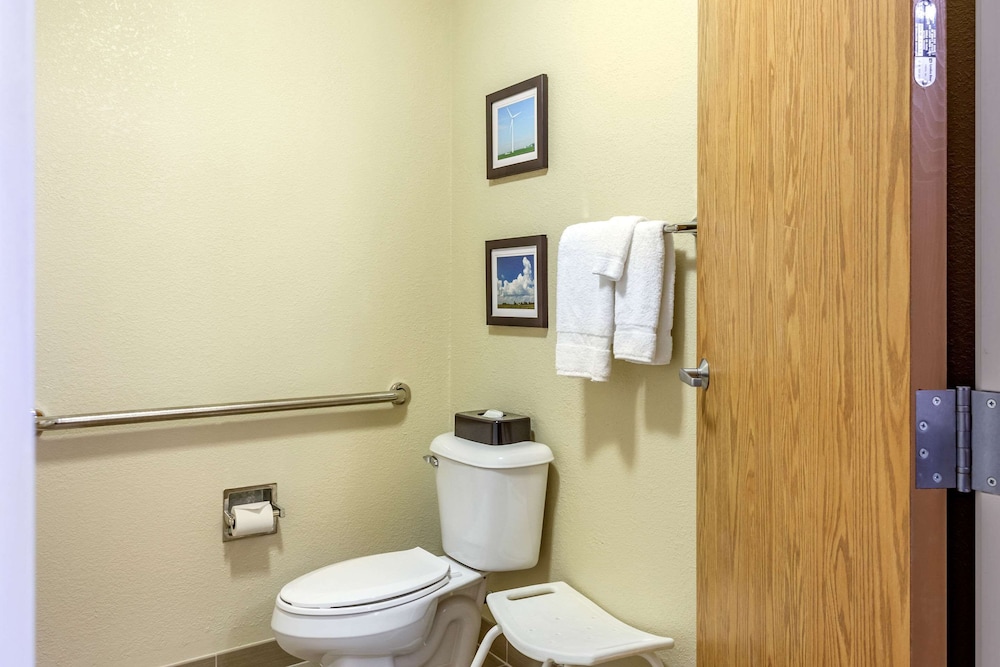 Comfort Inn DeKalb - University Area 10/26