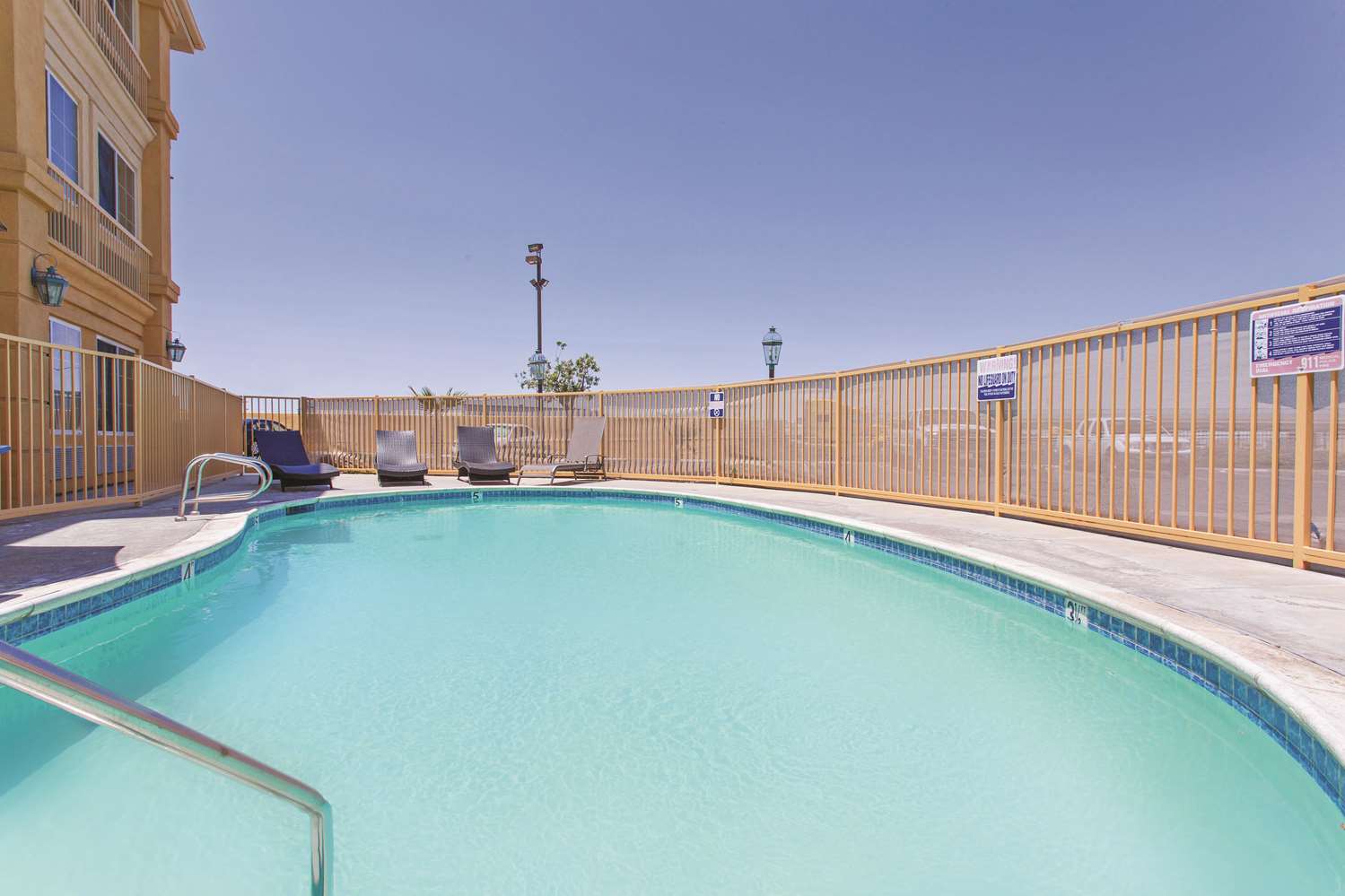 La Quinta Inn & Suites by Wyndham Hesperia Victorville 26/44
