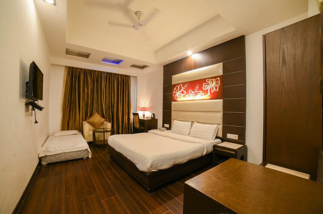 Suite, Double Bed