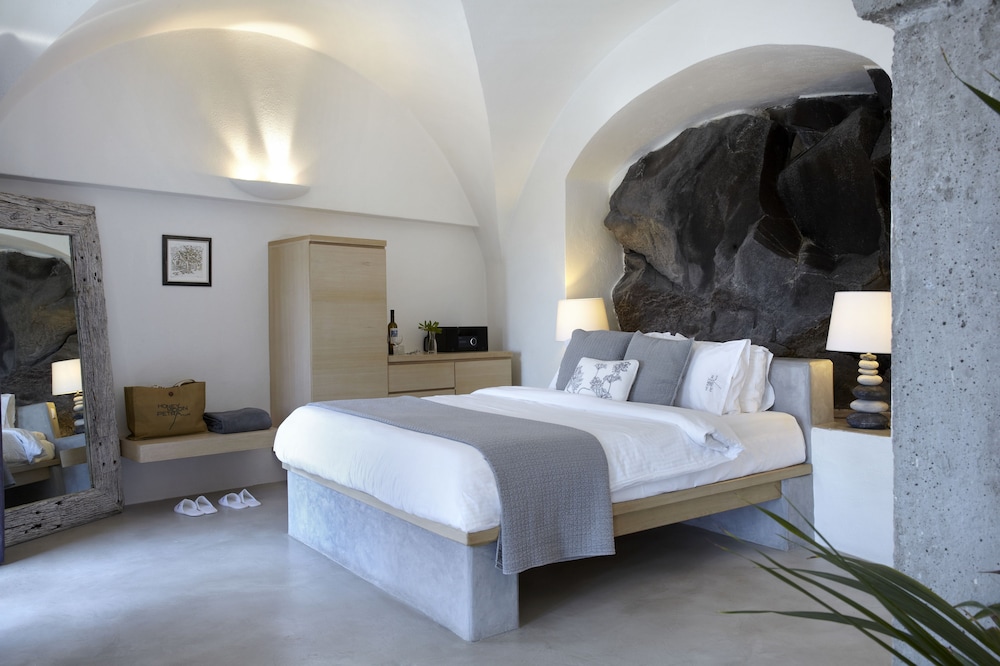 Honeymoon Petra Villas 7/66