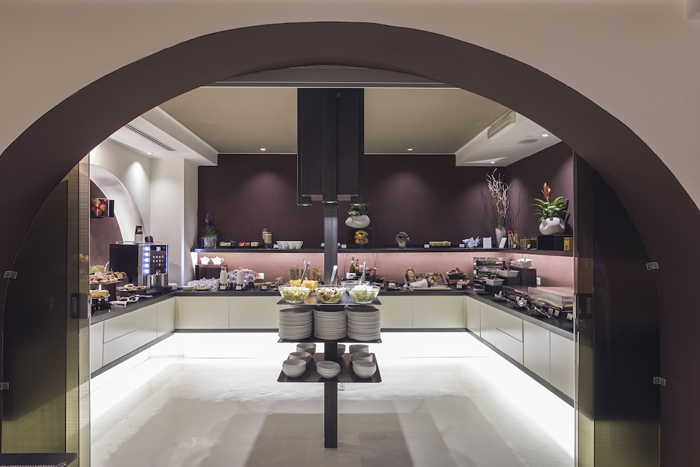 Rome Life Hotel 50/58