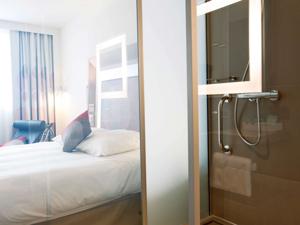 NOVOTEL LODZ CENTRUM 32/77