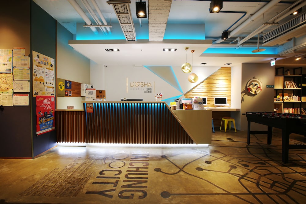 Loosha Hostel 7/69