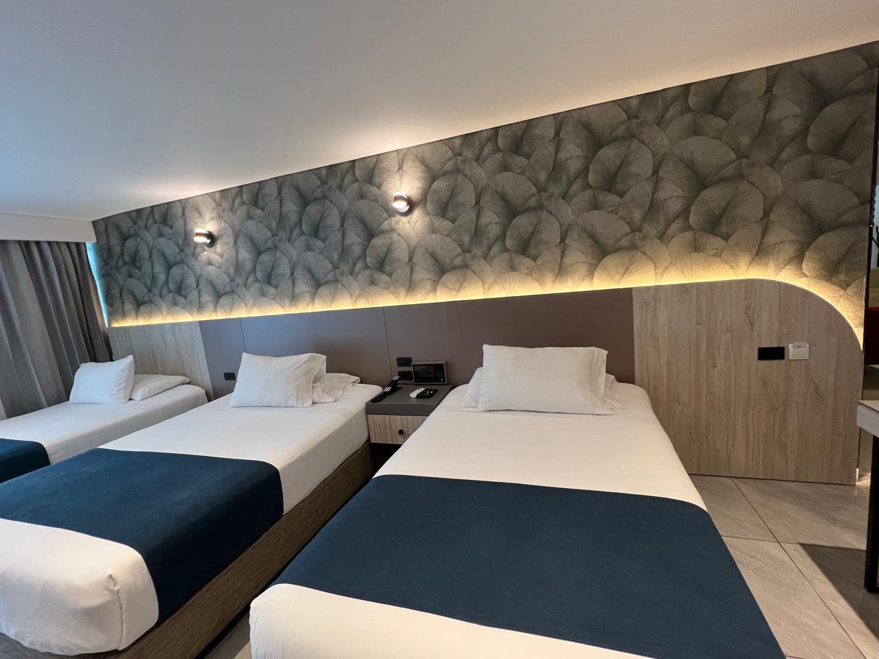 غرفة قياسية ثلاثية بإطلالة، Zione Luxury Hotel Pereira 2/6