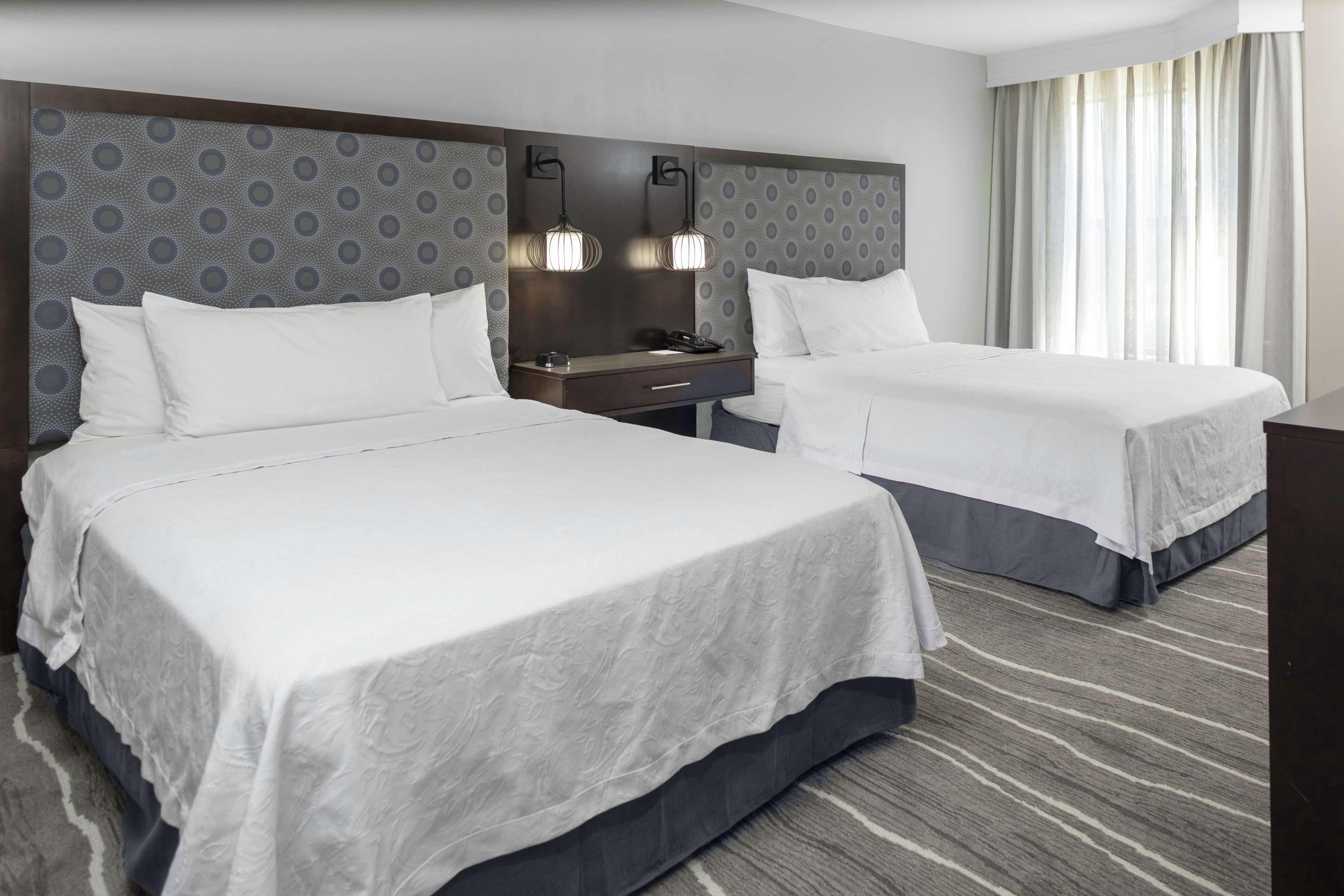 2 Bedrooms, Suite