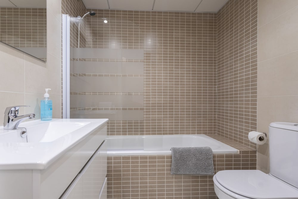 Malaga Rivas 34 Suites Homes 39/48