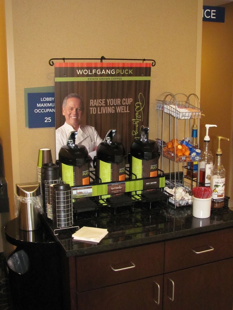 Cobblestone Inn & Suites - Ambridge 39/49