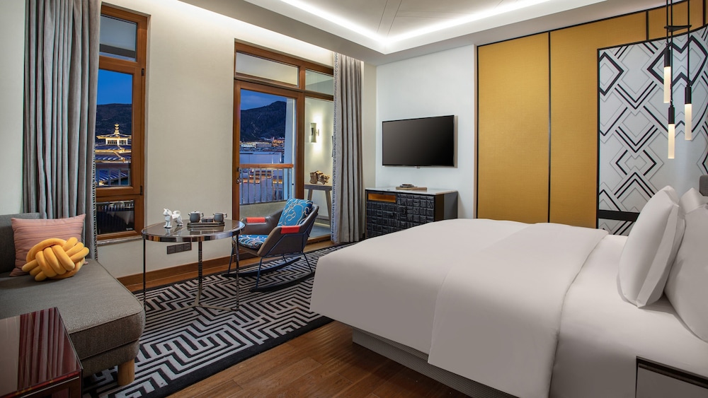 Hotel Indigo Diqing Moonlight City 14/69