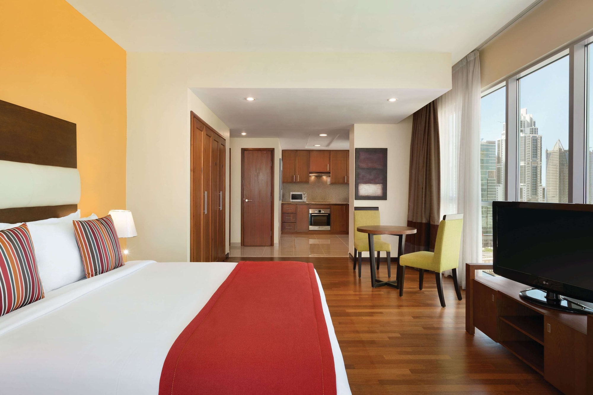 PREMIUM, STUDIO, KING BED, BURJ KHALIFA OR FOUNTAIN VIEW, SMOKING
