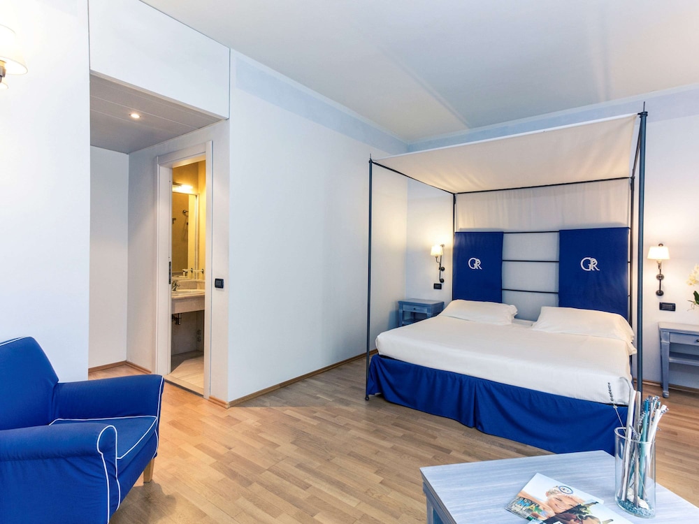 Mercure Tirrenia Green Park 11/50