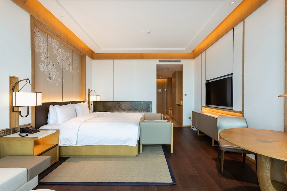 Hualuxe Suzhou Bay Hot Spring Resort 13/72