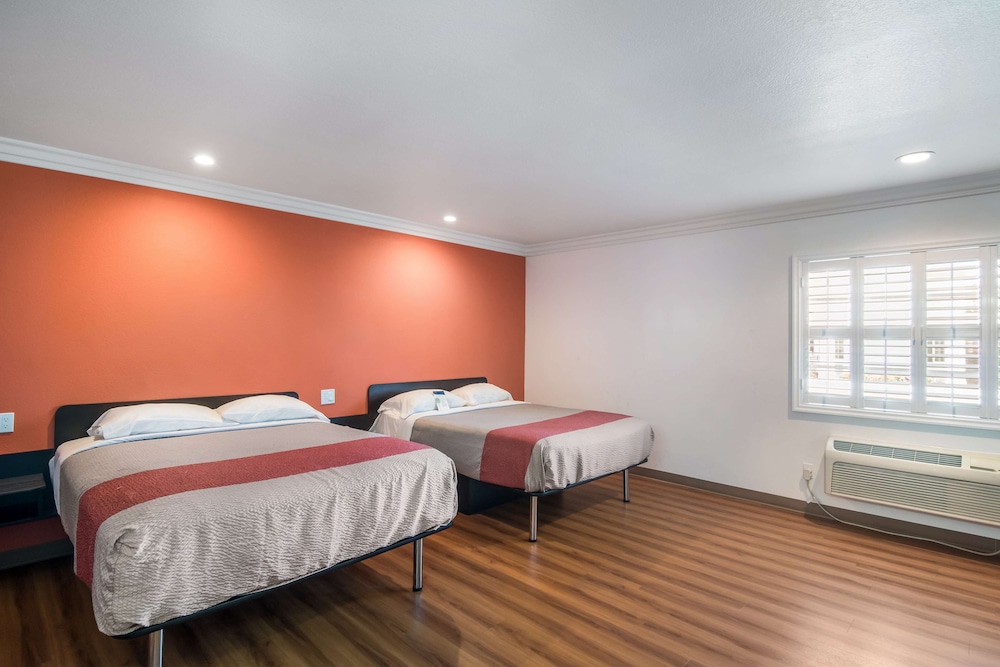 Motel6 Lomita, CA 14/34