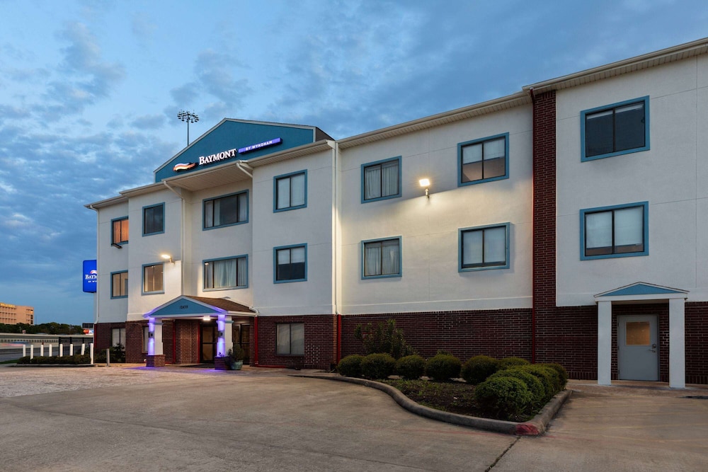 Baymont by Wyndham Houston Brookhollow 6/80