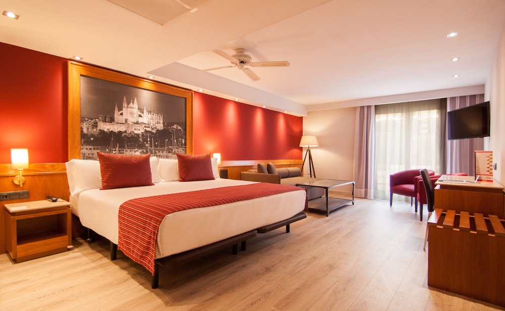 ROOM, TRIPLE, SEA VIEW