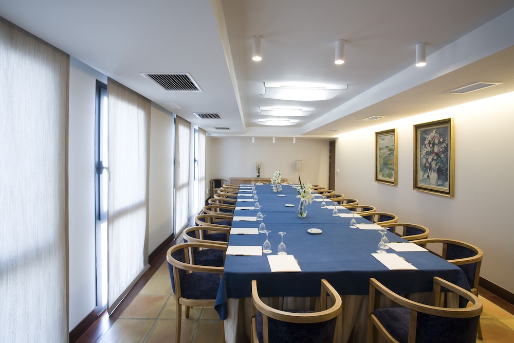 Parador De Mojacar 40/50