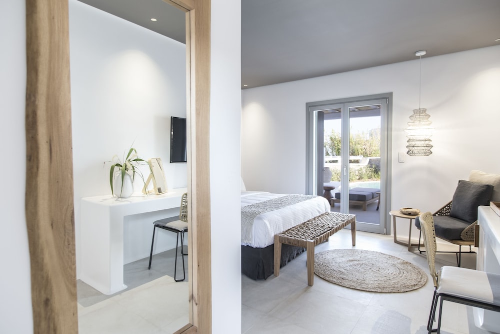 Adorno Beach Hotel and Suites 58/76