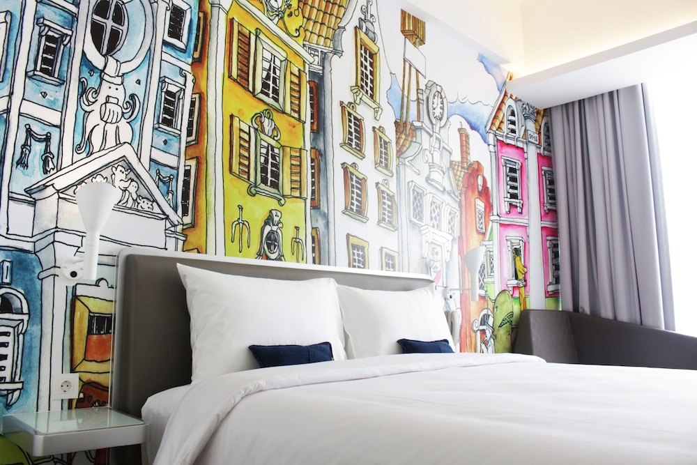 Yello Hotel Harmoni Jakarta 58/64