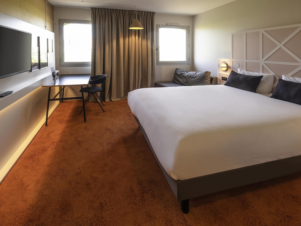 Mercure Rouen Champ de Mars 25/73