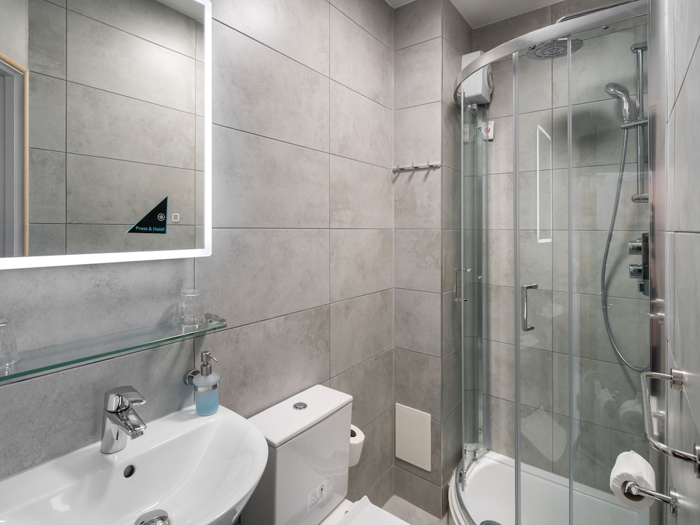 OYO Townhouse New England, London Victoria 31/33