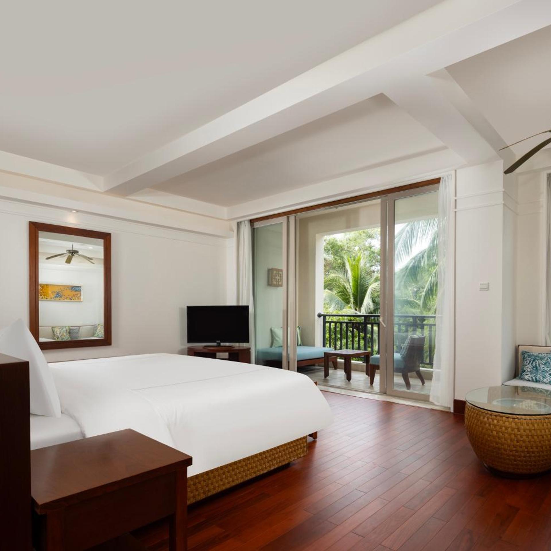 Swiss Select, King Bed