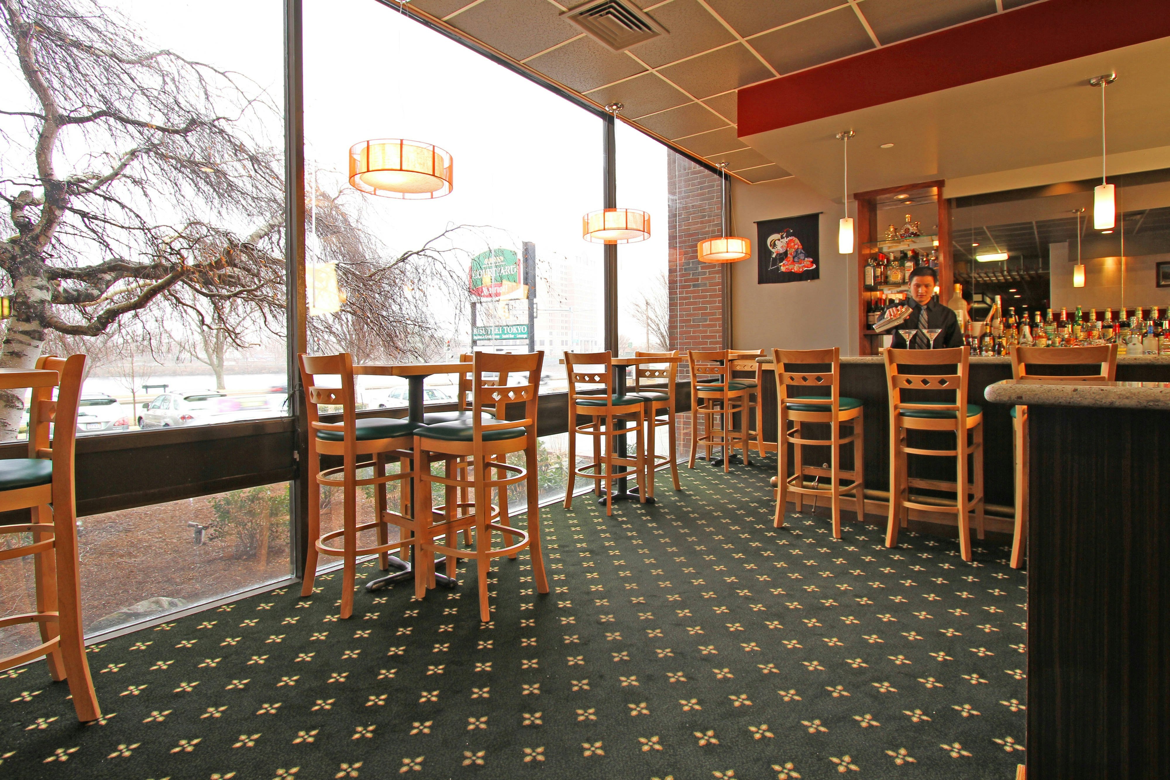 Courtyard By Marriott Boston Cambridge 14/22