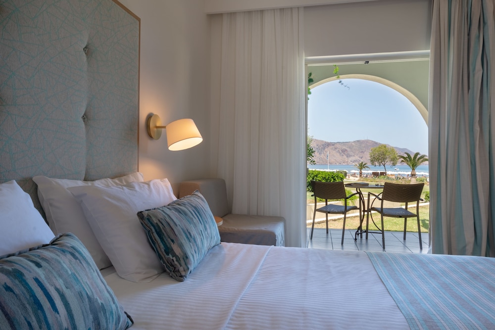 Pilot Beach Resort 32/78