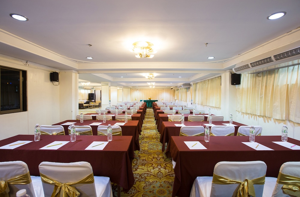 Eurasia Cha Am Lagoon 32/50