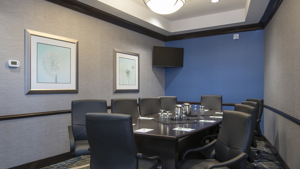 Holiday Inn Indianapolis Airport 53/66