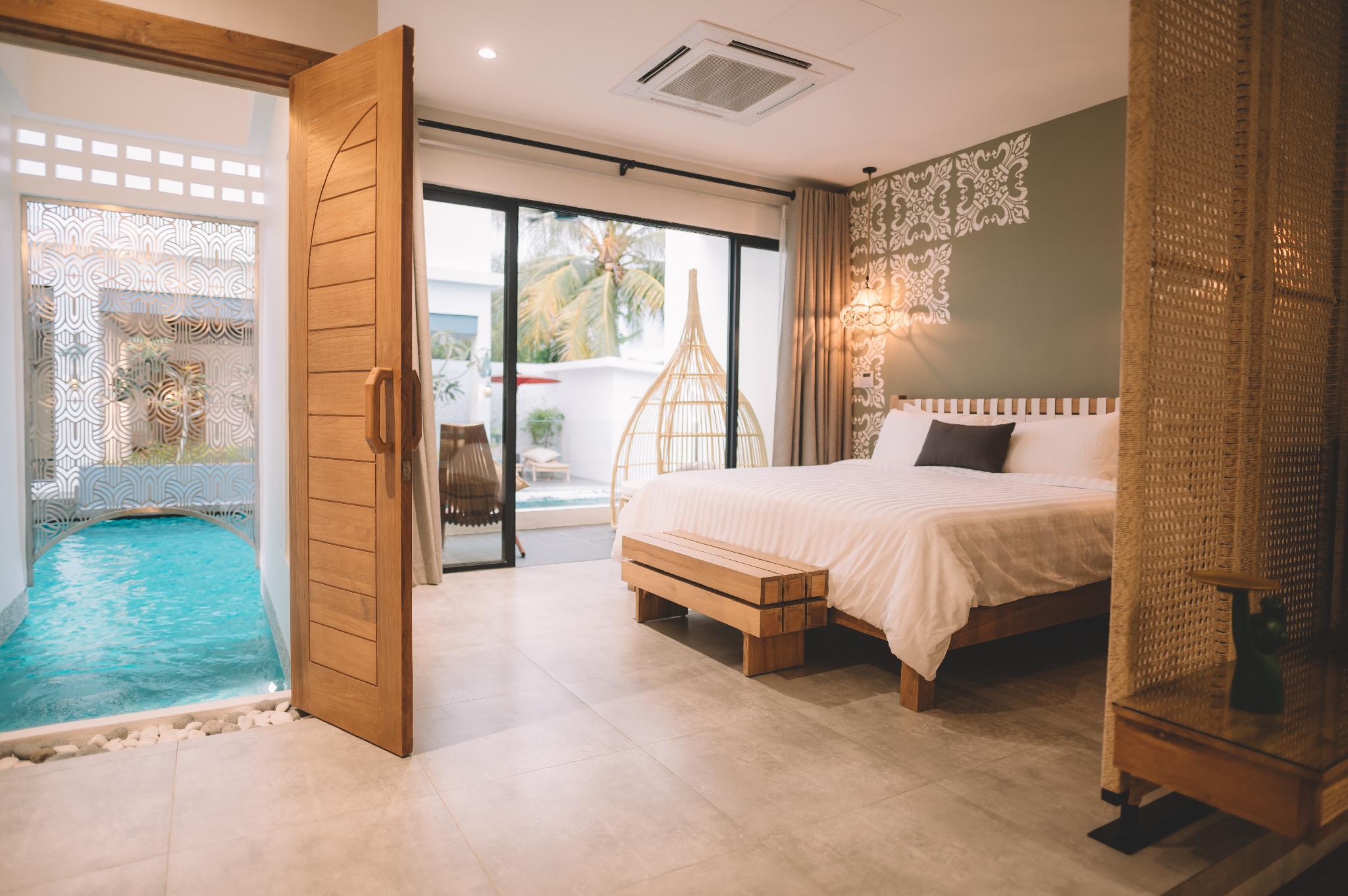 Suite, Shared Pool, Pool Access