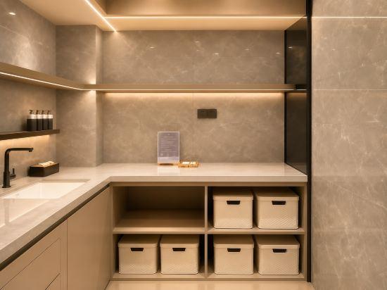 Ji Hotel (Shanghai Pudong Airport Chengnan Road) 43/44