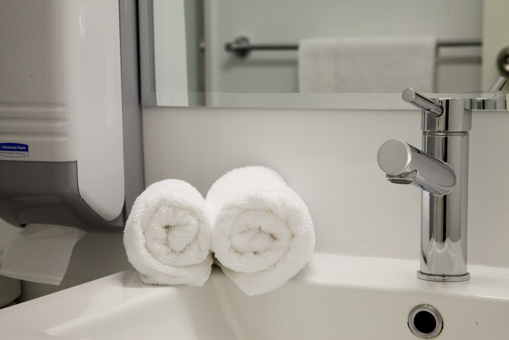 Mercure Wagga Wagga 23/50