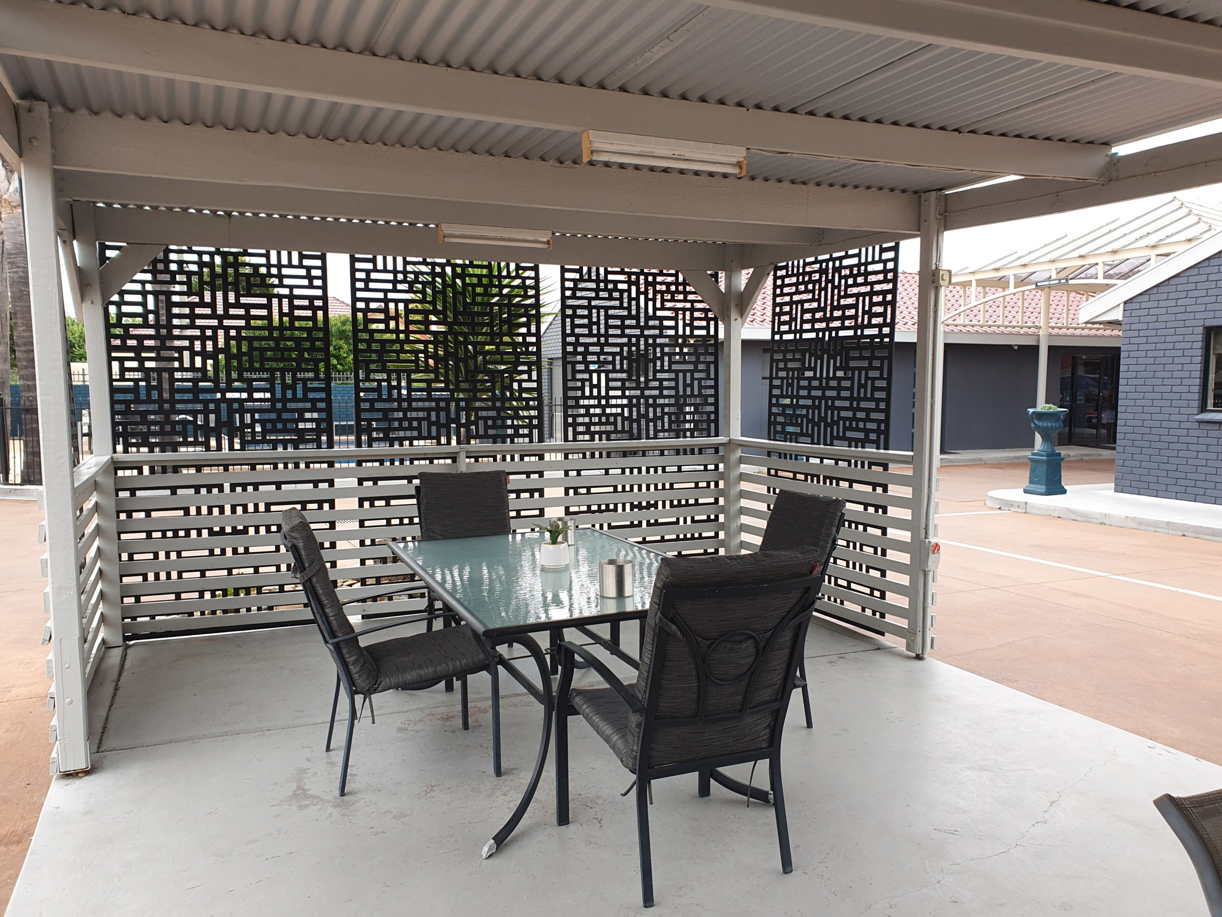 Addison Motor Inn 32/42