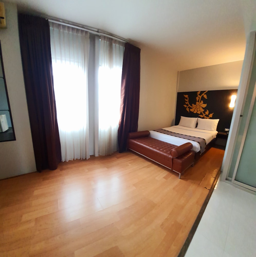 Swana Bangkok Hotel 23/72