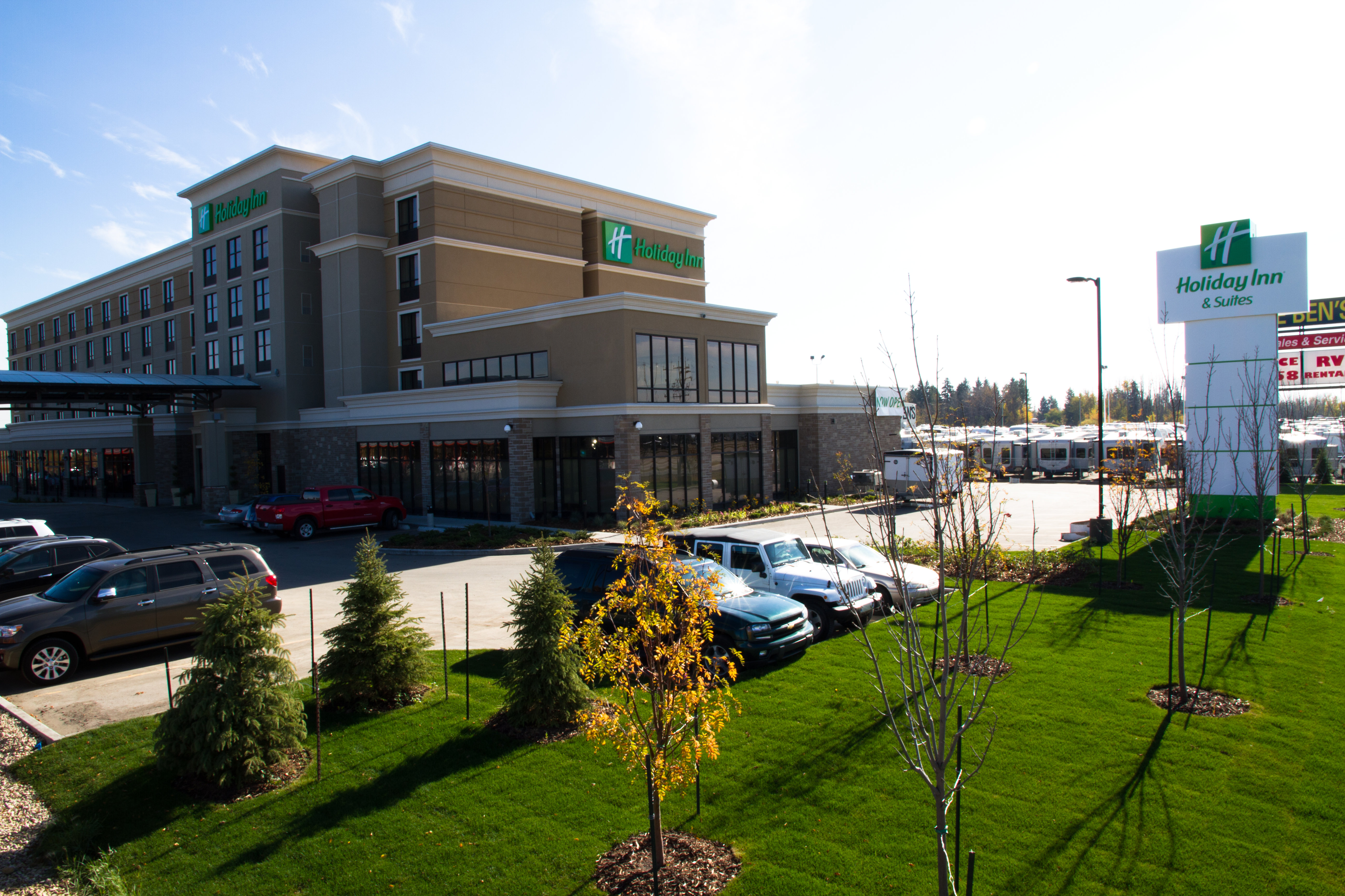 Holiday Inn Red Deer South 7/76