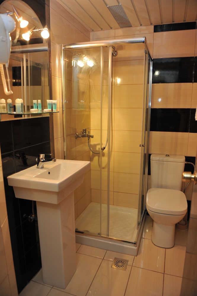 Heleni Beach Hotel 48/50