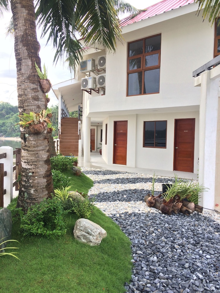 Puerto Nirvana Resort 21/26