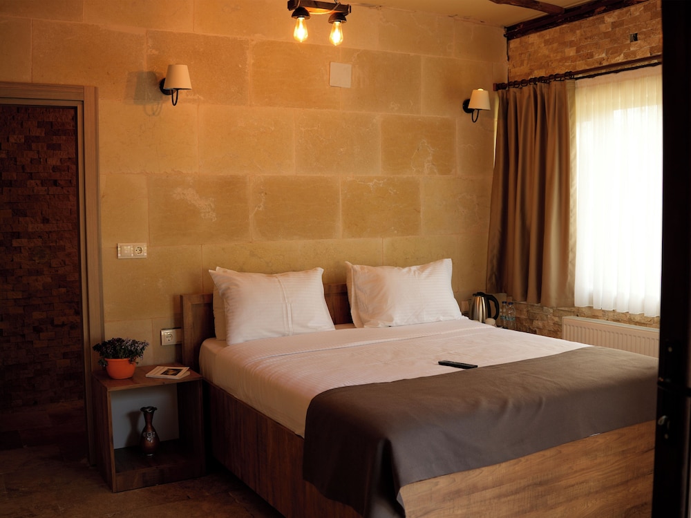 Calina Otel 7/50