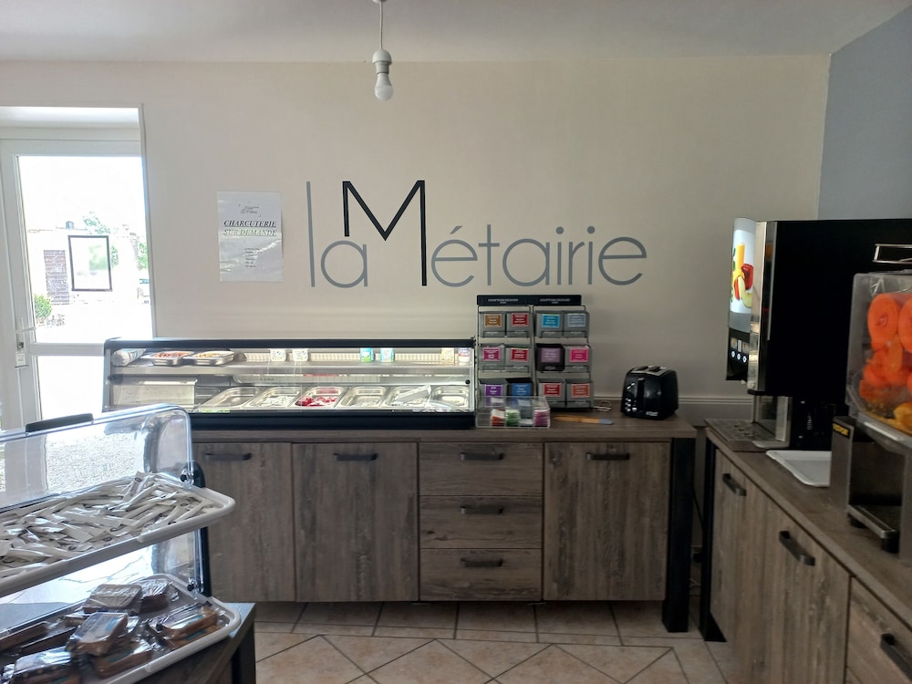HOTEL LA METAIRIE 15/72