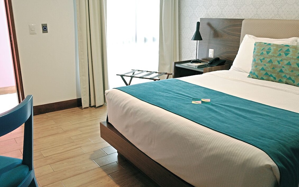 First Class Hotel 26/68