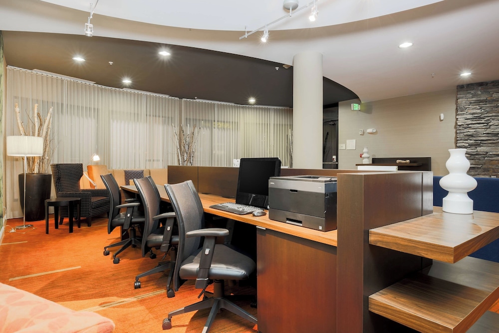 Courtyard By Marriott Chico 53/66