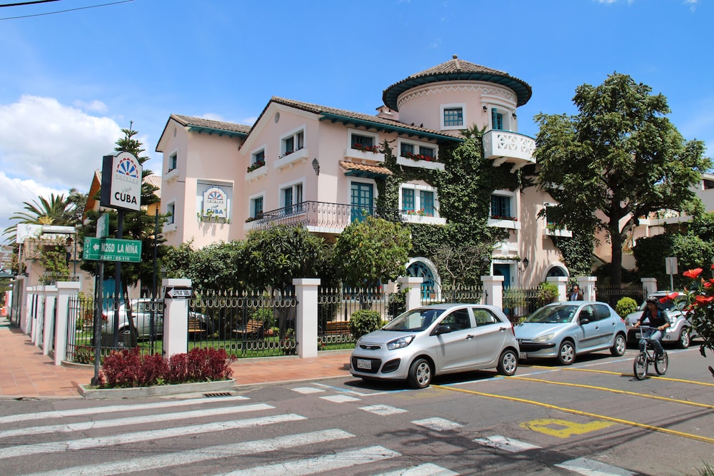 Vieja Cuba Hotel 55/60
