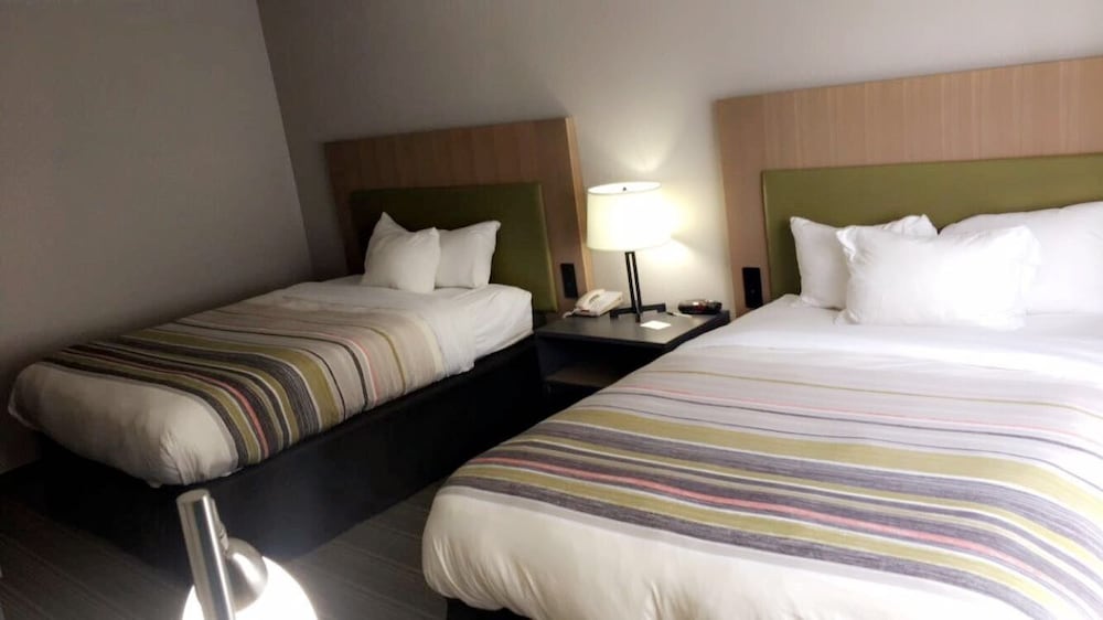 Country Inn & Suites By Radisson Indianapolis South IN 9/32